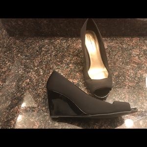 Bandolino Peep Toe Wedge